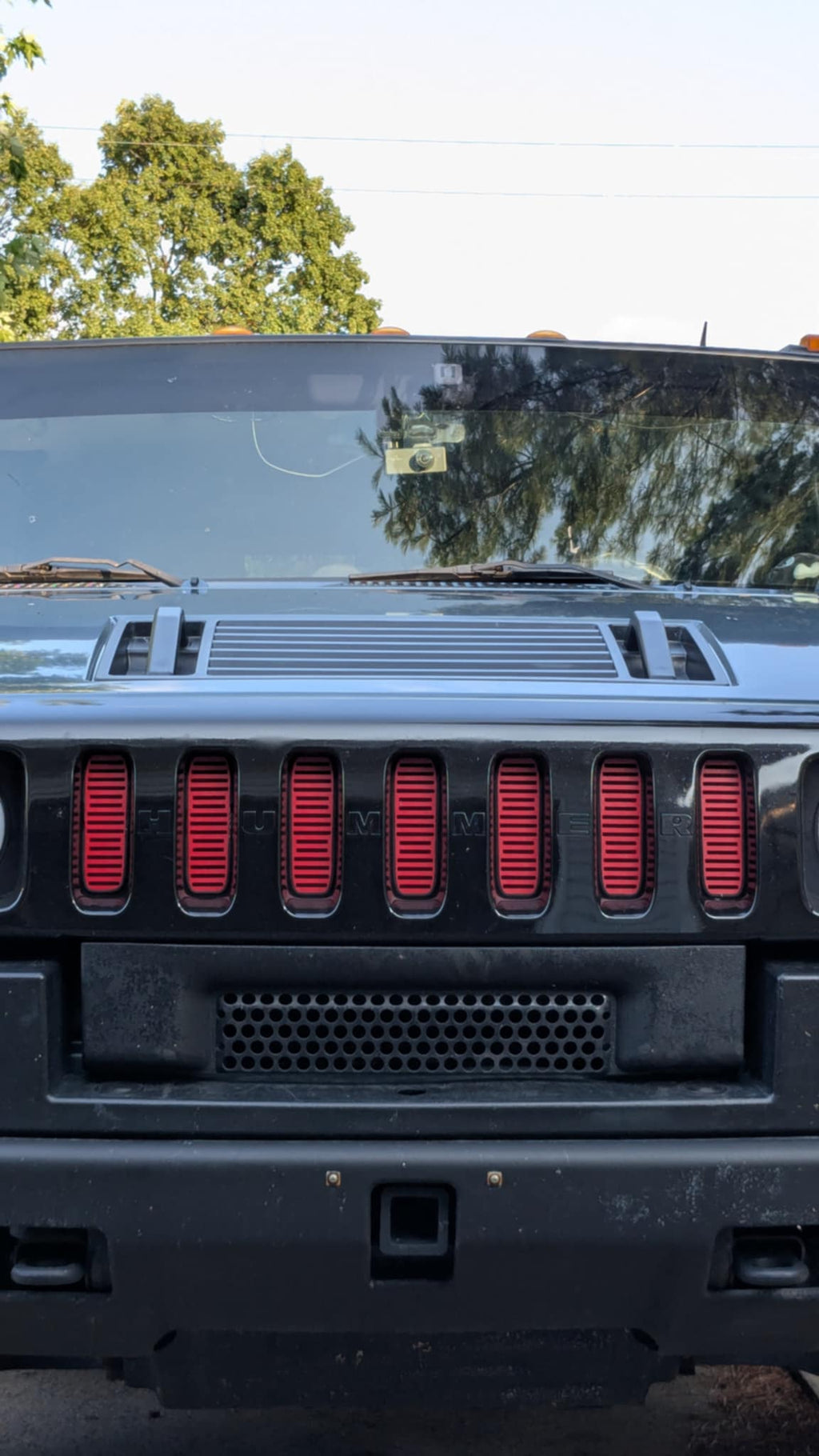 Custom Hummer H2 Grill Inserts – Snap-In, No-Drill (2003–2007) – 4 Designs & 9 Colors