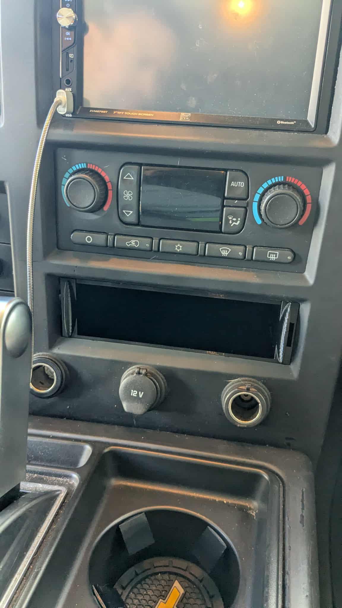 Hummer H2 OnStar Delete Pocket – Bolt-In Dash Storage Upgrade