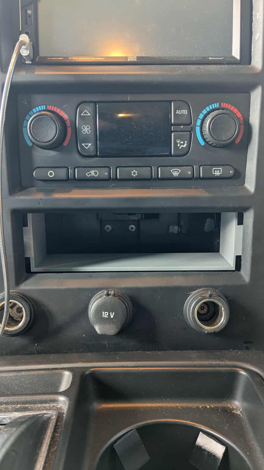 Hummer H2 OnStar Delete Pocket – Bolt-In Dash Storage Upgrade