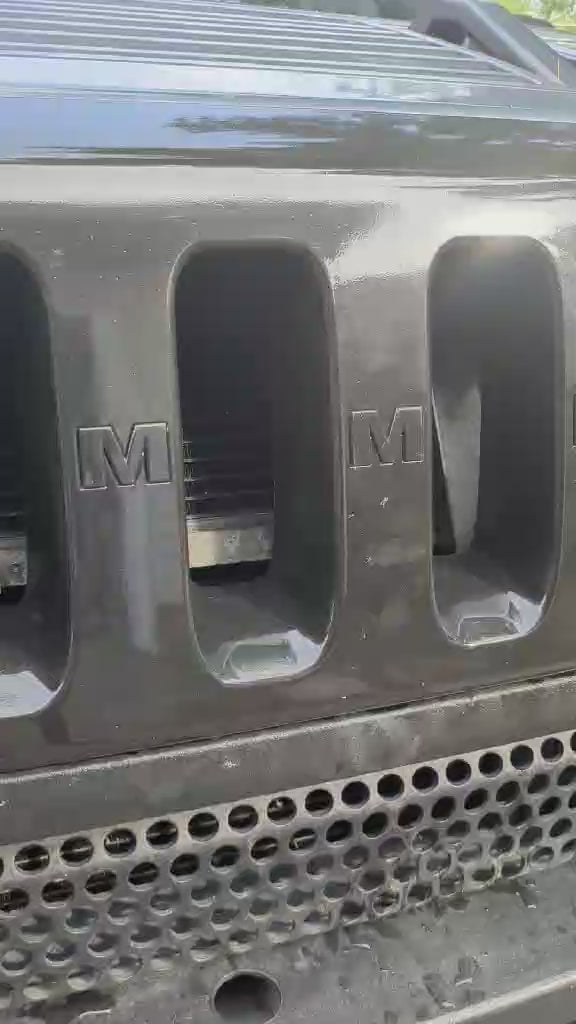Custom Hummer H2 Grill Inserts – Snap-In, No-Drill (2003–2007) – 4 Designs & 9 Colors